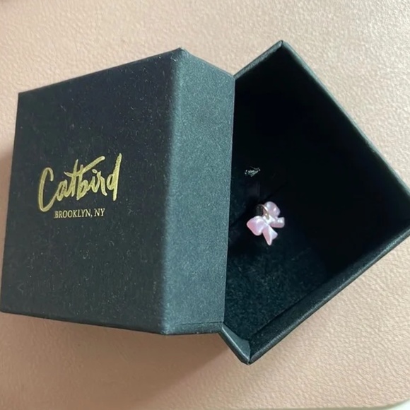ISO Catbird pink bow charm - Picture 1 of 1